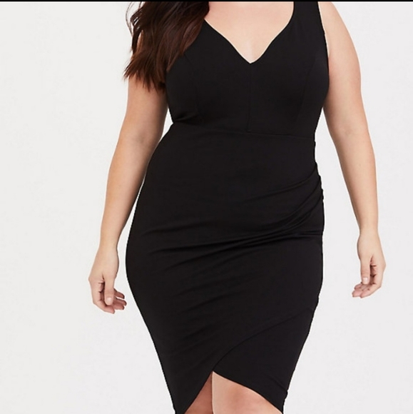 🎉SOLD🎉Torrid Dress NWT - Picture 1 of 3